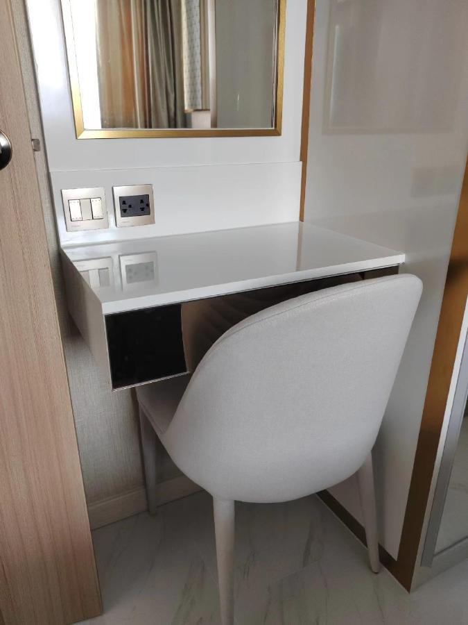 Romantic Beach Apartment芭堤雅水系高档酒店式公寓可做饭 Praia de Jomtien Exterior foto