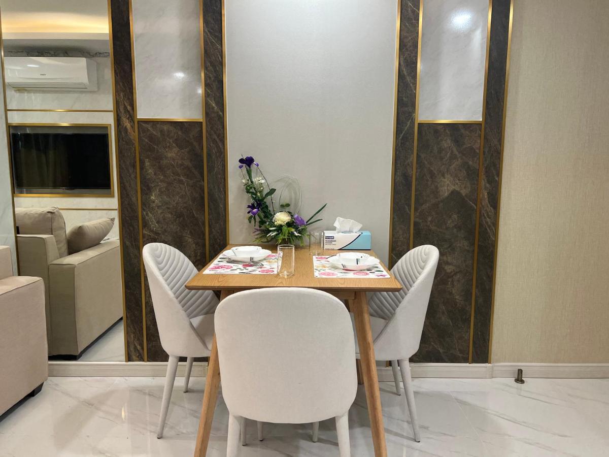 Romantic Beach Apartment芭堤雅水系高档酒店式公寓可做饭 Praia de Jomtien Exterior foto