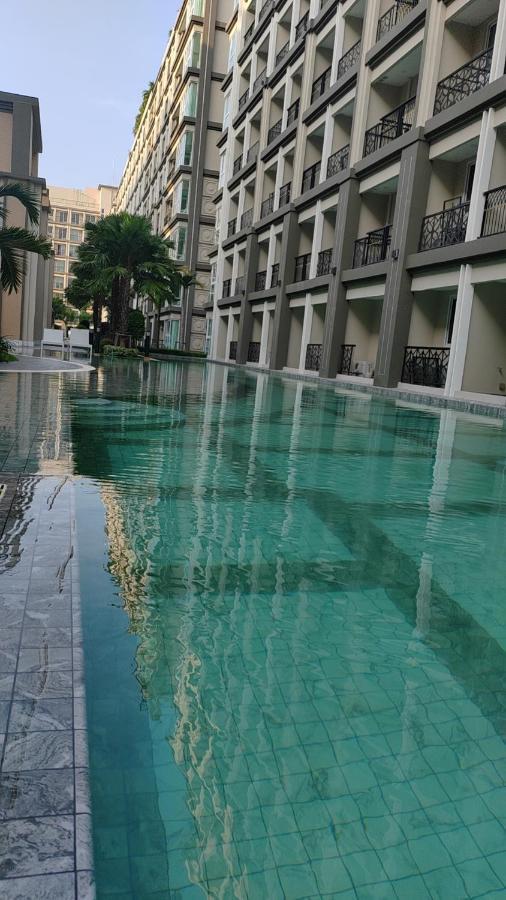Romantic Beach Apartment芭堤雅水系高档酒店式公寓可做饭 Praia de Jomtien Exterior foto